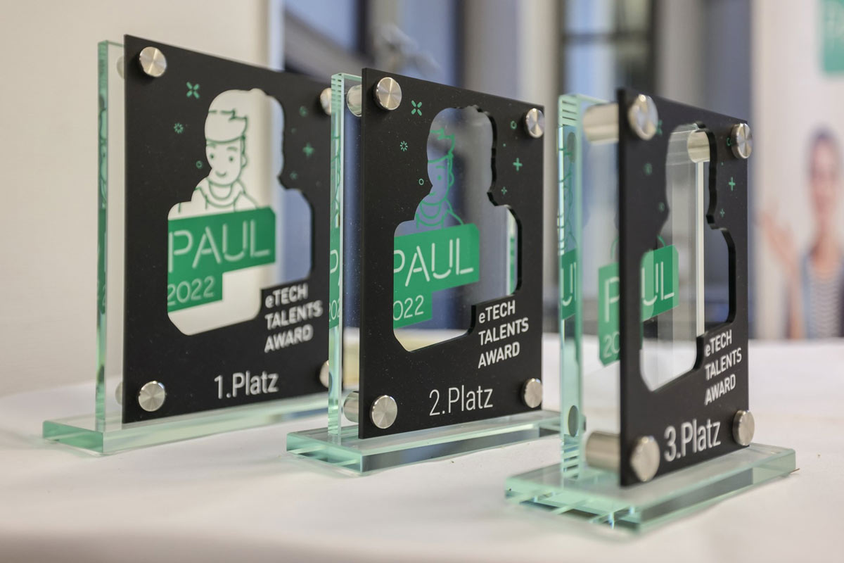 Paul-Award4-Paul-Award